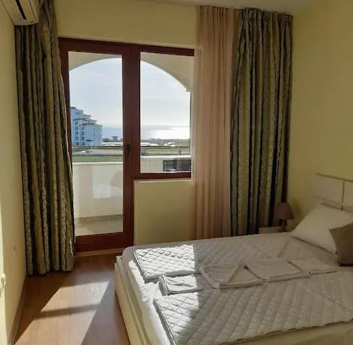 Sunrise 2 Bedrooms Apartment Obzor